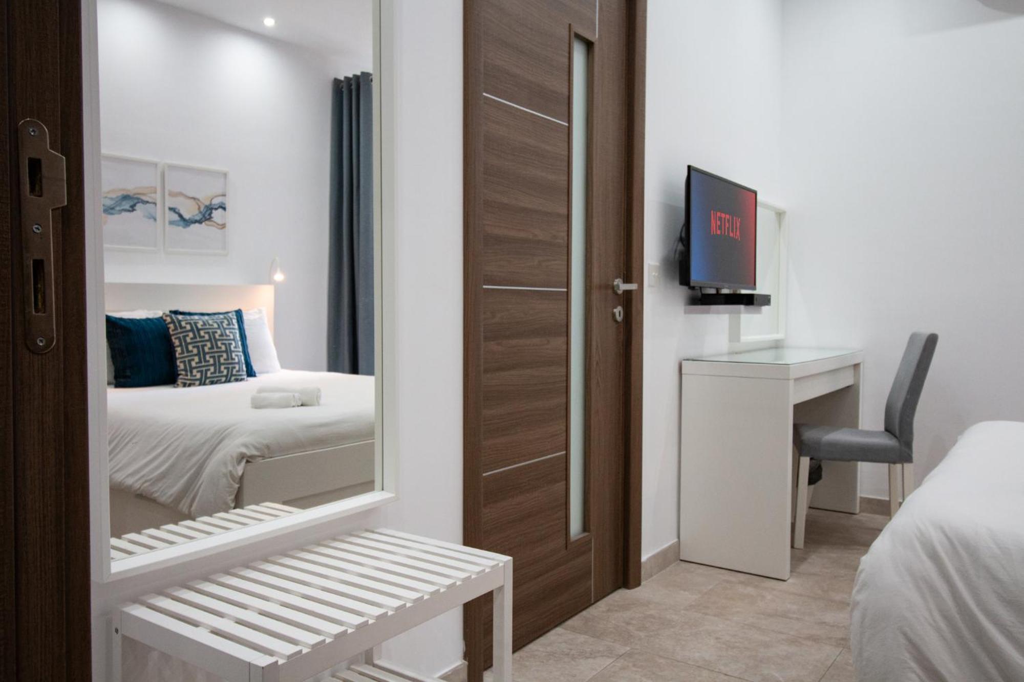 Sandstone Apartment 17 Марсаскала Екстериор снимка